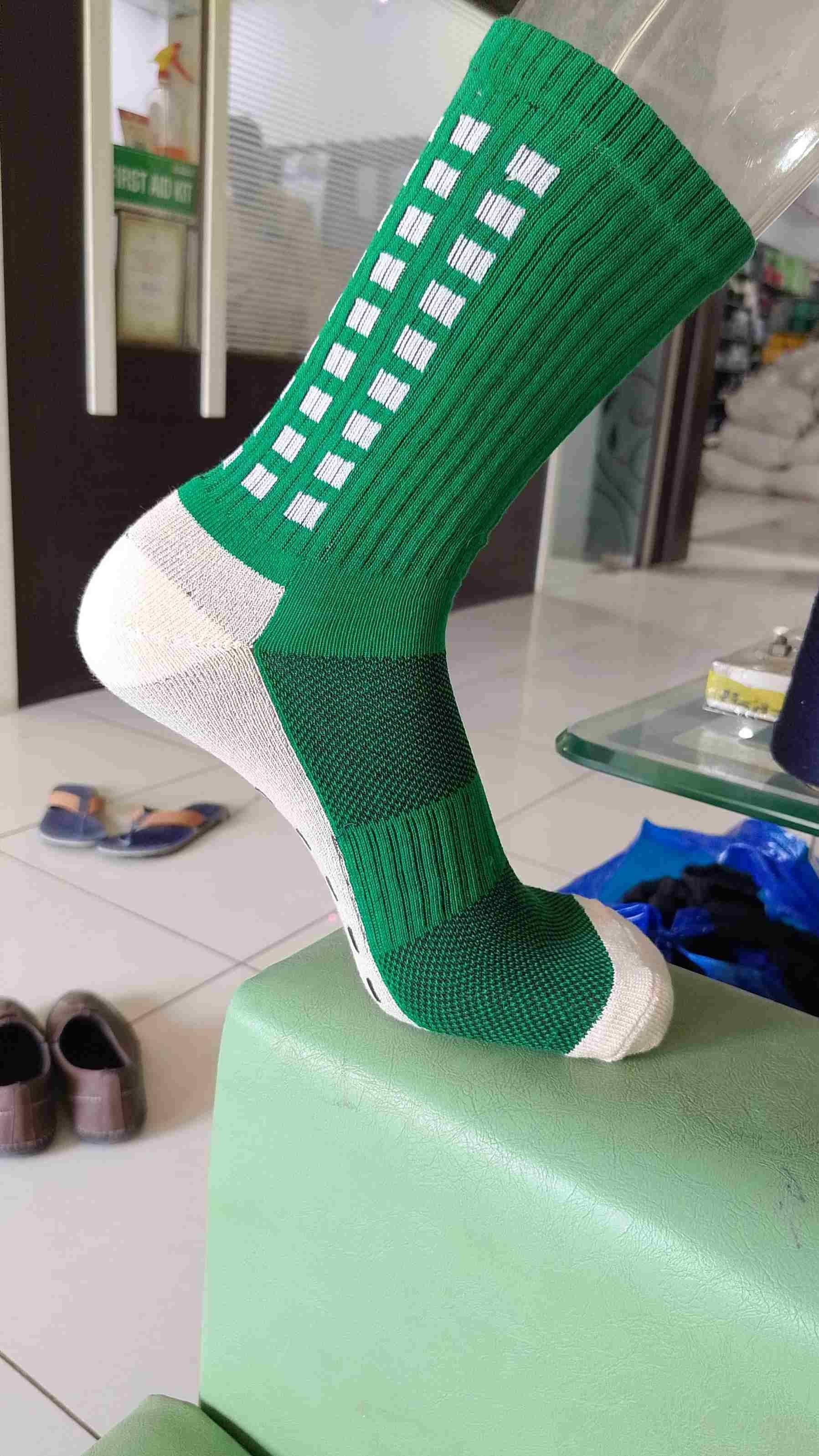 EcoWearx Anti-Slip Non-Slip Grip Pads Socks 🧦🌱